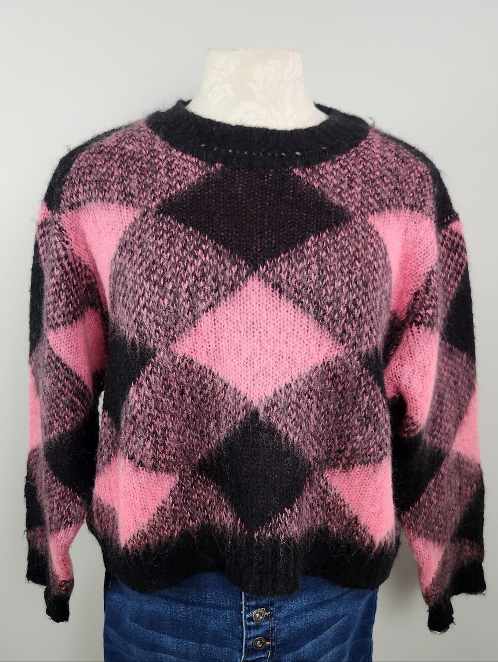 ASO Emily In Paris & Taylor Swift Pink Black Plaid Sweater Oversized Fits Small - Picture 3 of 15